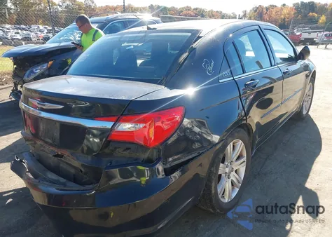 2013 Chrysler 200 Touring из США, поврежденный, VIN 1C3CCBBB3DN666071